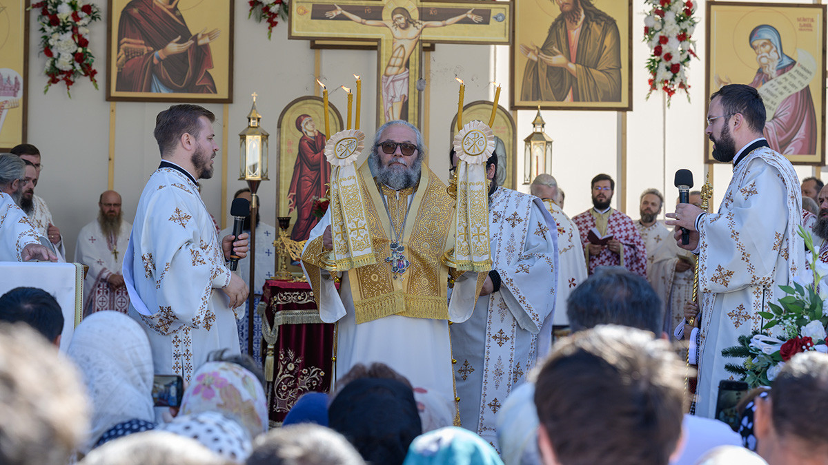 Sărbătoarea ctitorului Mănăstirii Putna, Binecredinciosul Voievod Ștefan cel Mare și Sfânt